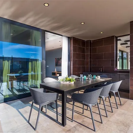 Blumarine וילה Brzac