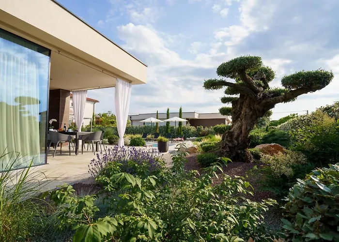 Blumarine Villa Brzac