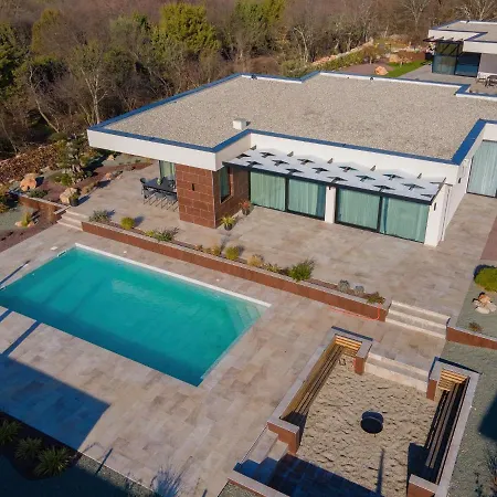 Blumarine Villa Brzac