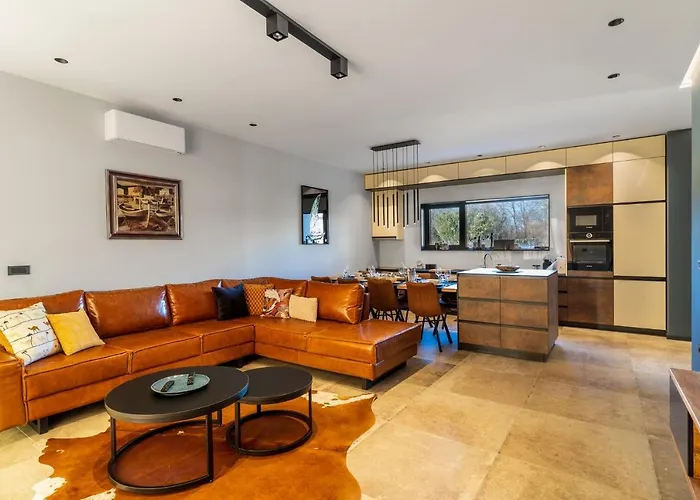 Blumarine Βίλα *